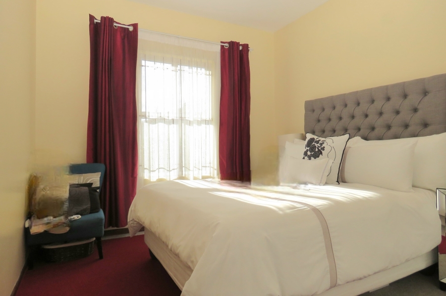 To Let 2 Bedroom Property for Rent in Parklands Western Cape